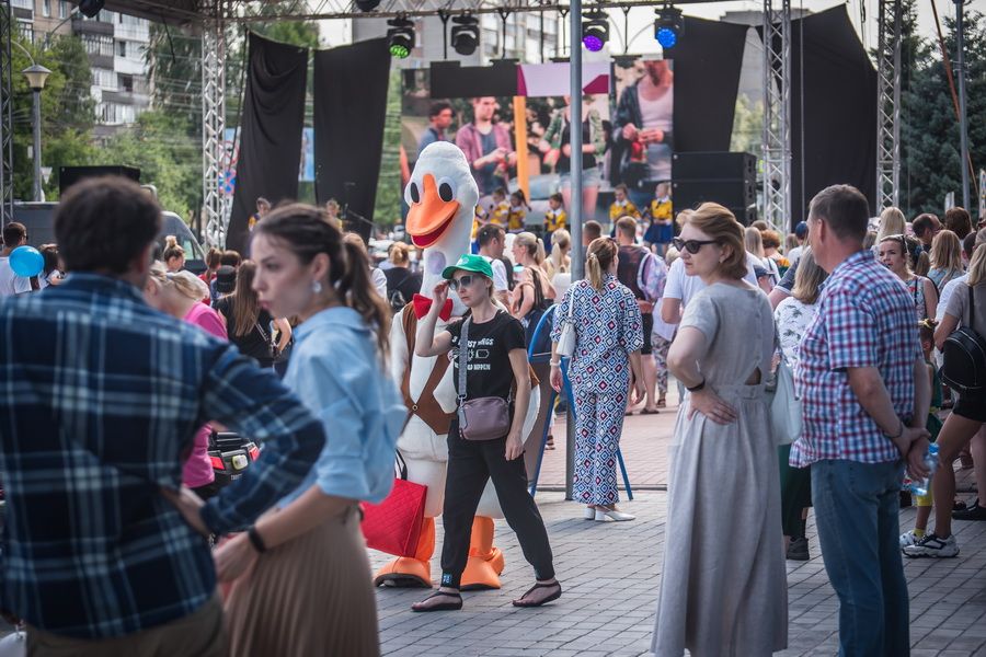 Фото Диджей Леонид Руденко поздравил новосибирцев с Днём города 26 июня 4