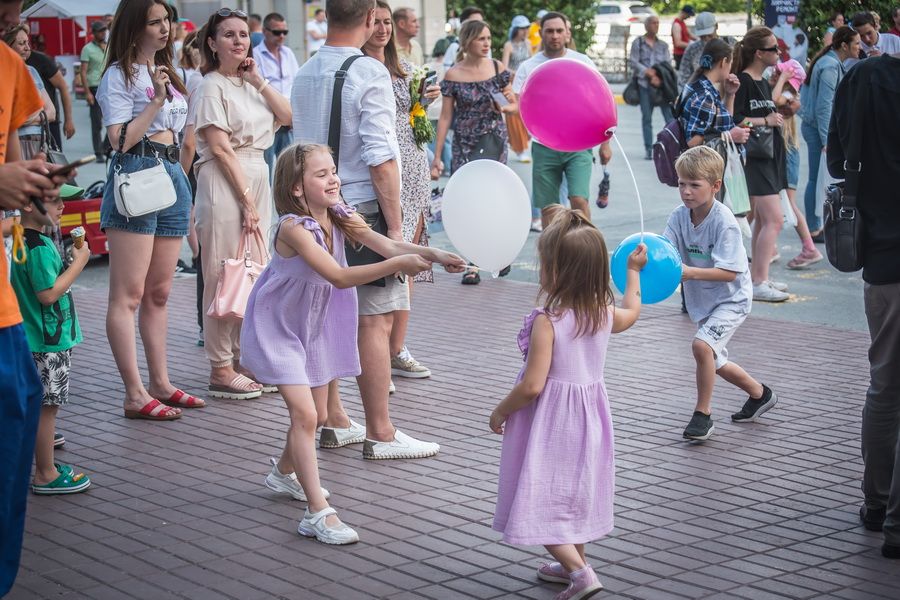 Фото Диджей Леонид Руденко поздравил новосибирцев с Днём города 26 июня 44