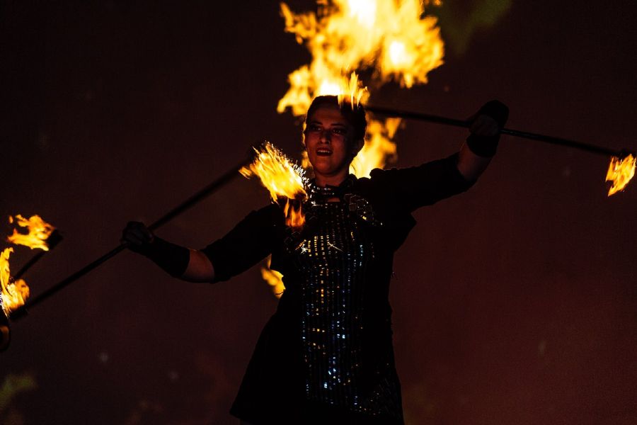 Фото «Огни Сибири»: в Новосибирске прошло горячее файер-шоу 24