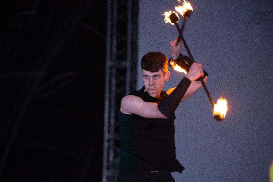 Фото «Огни Сибири»: в Новосибирске прошло горячее файер-шоу 34