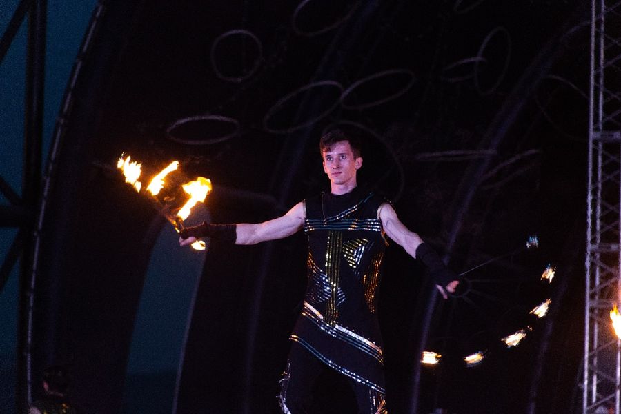 Фото «Огни Сибири»: в Новосибирске прошло горячее файер-шоу 58