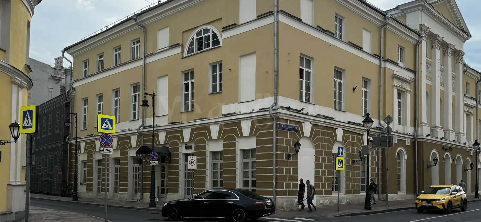Коммерческое помещение 171,9 м²