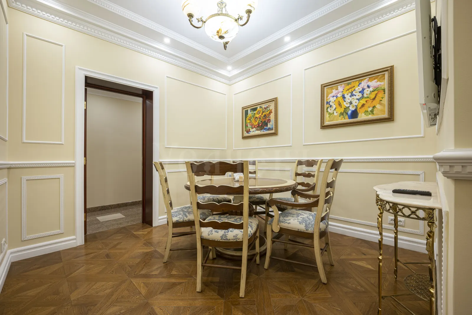 Коммерческое помещение 297 м² в ЖК «Дом в Хамовниках»