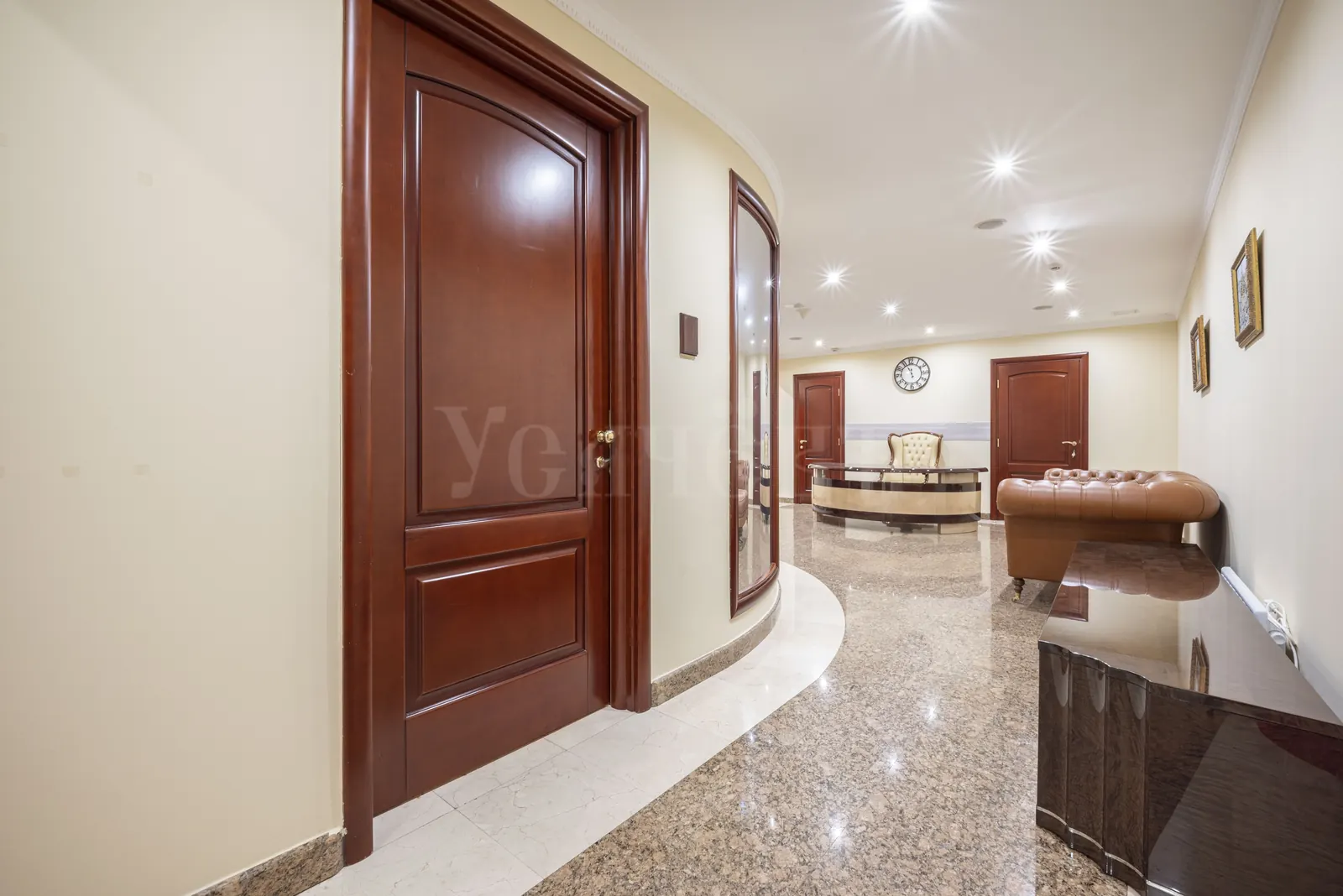 Коммерческое помещение 297 м² в ЖК «Дом в Хамовниках»