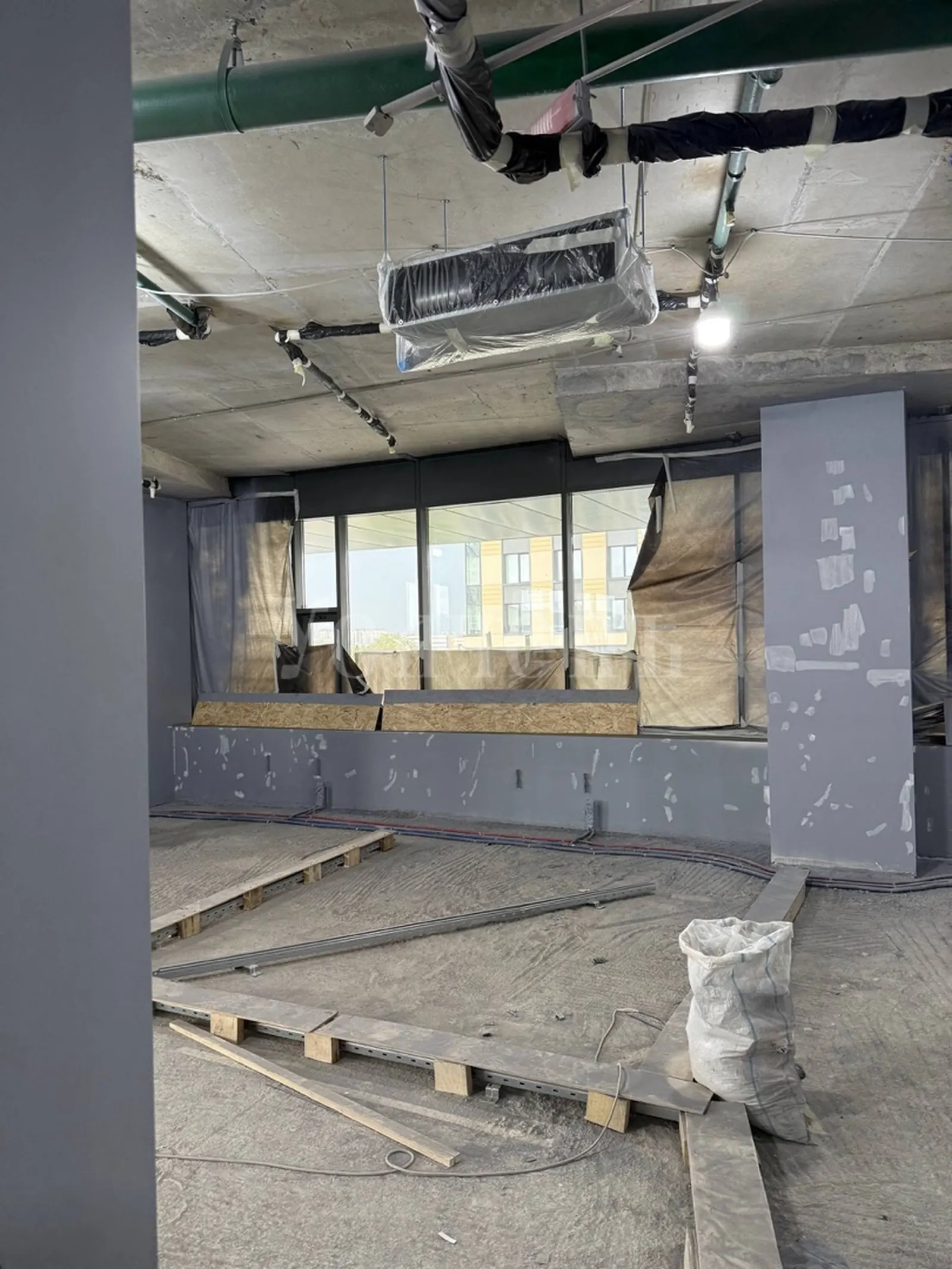 Коммерческое помещение 371 м² в ЖК «БЦ Botanica»