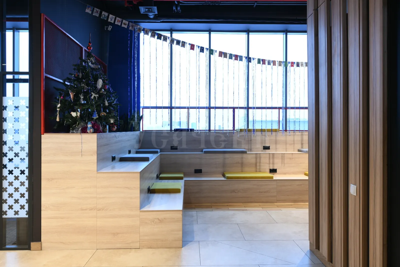 Коммерческое помещение 612 м² в районе Москва