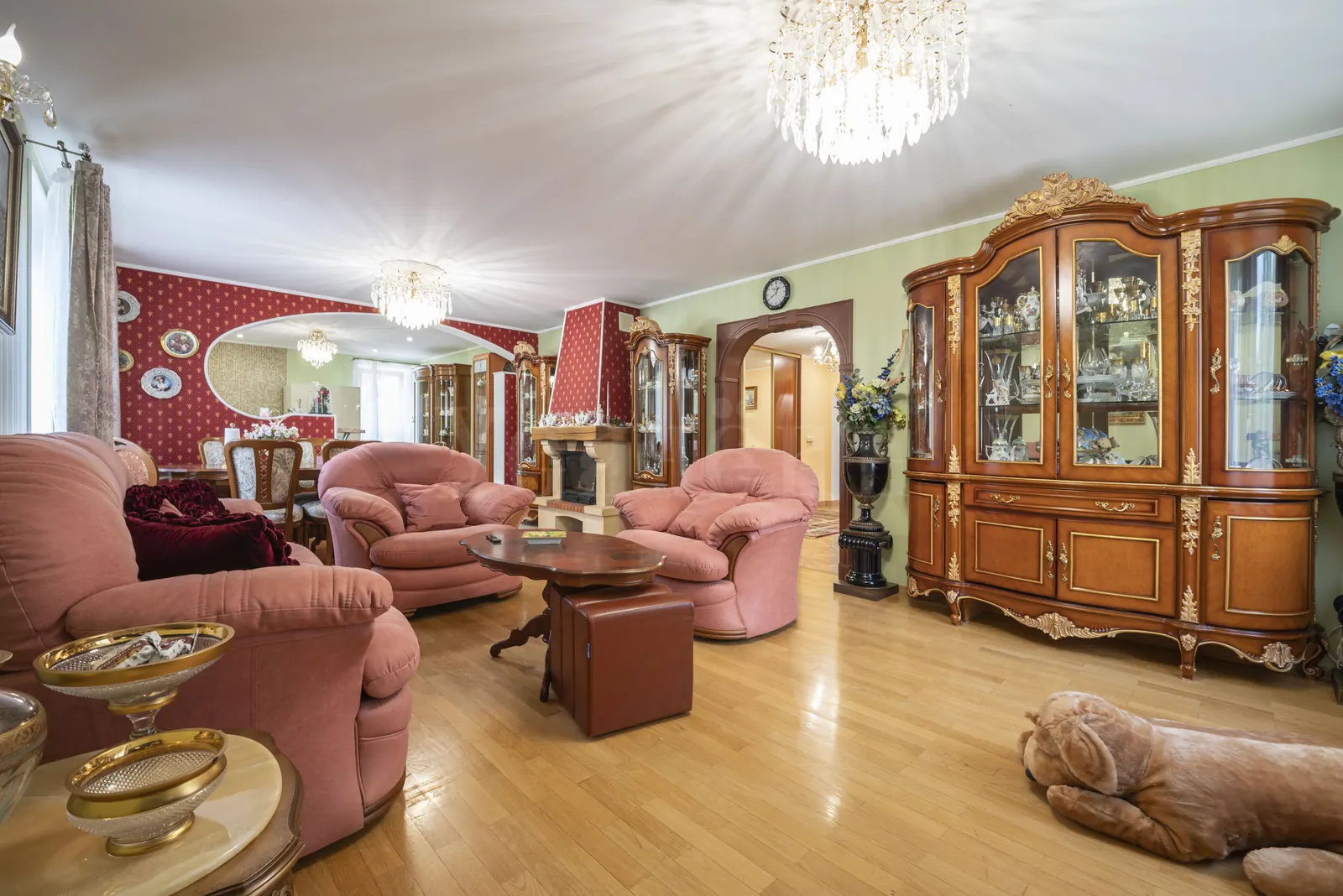 Загородный дом 454,9 м²