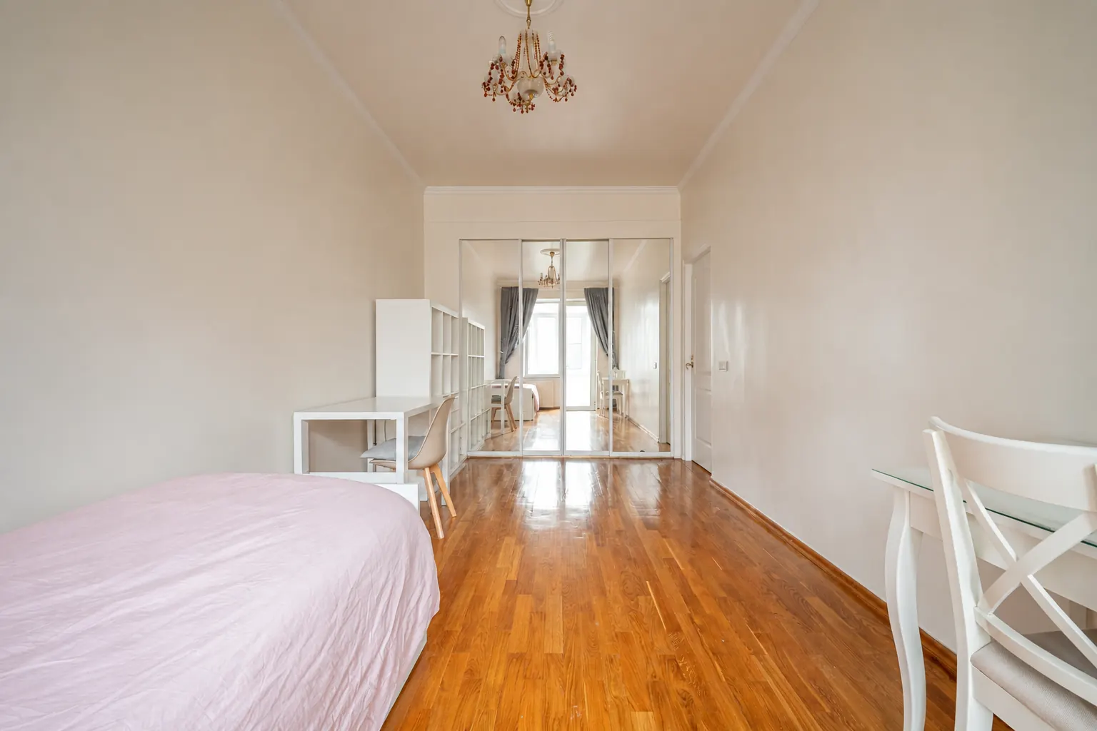 4-комнатная квартира 111,1 м² в ЖК «Smolensky De Luxe»