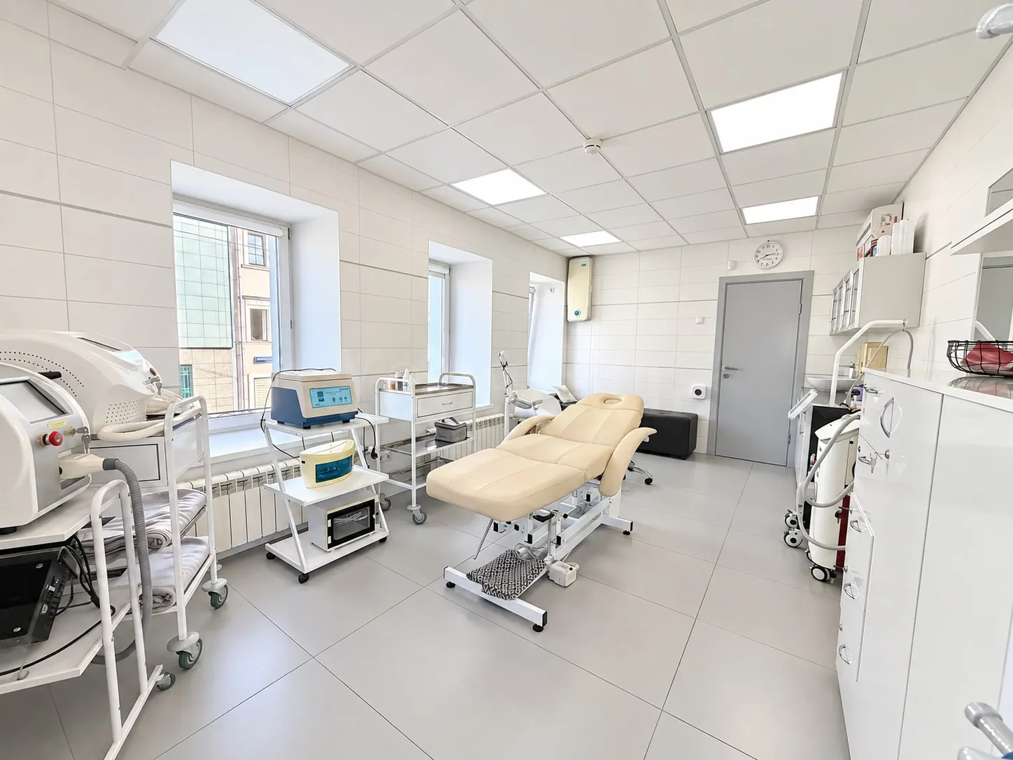Коммерческое помещение 298,7 м²