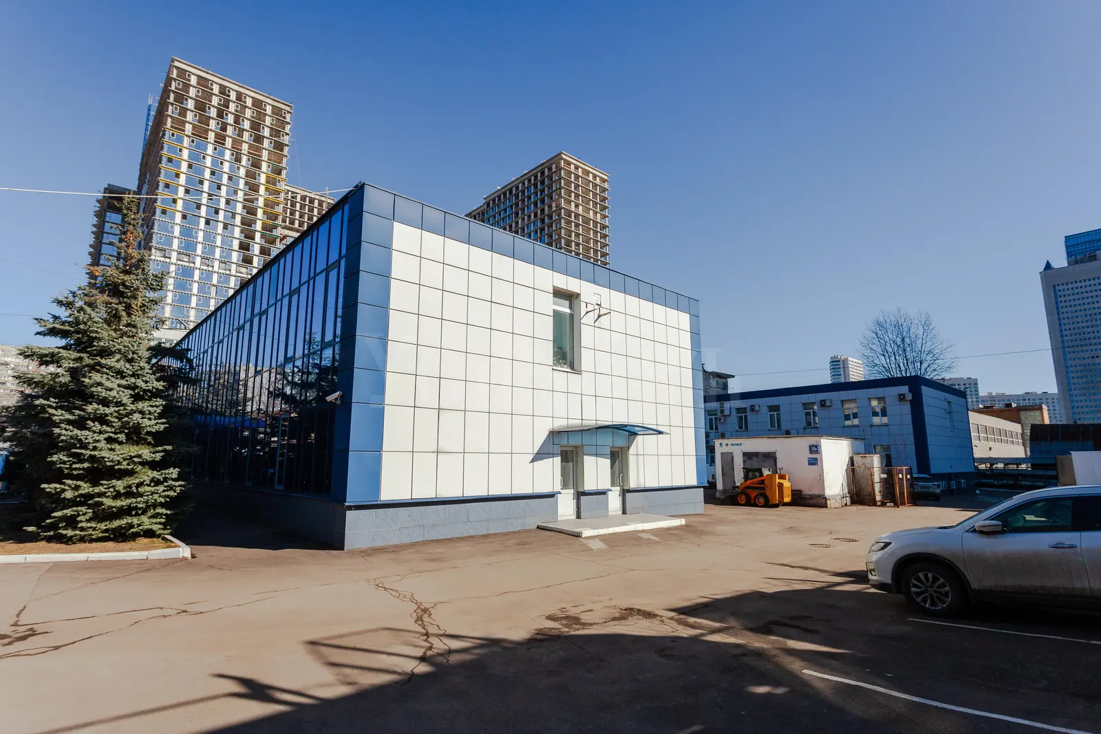 Коммерческое помещение 4 549 м²
