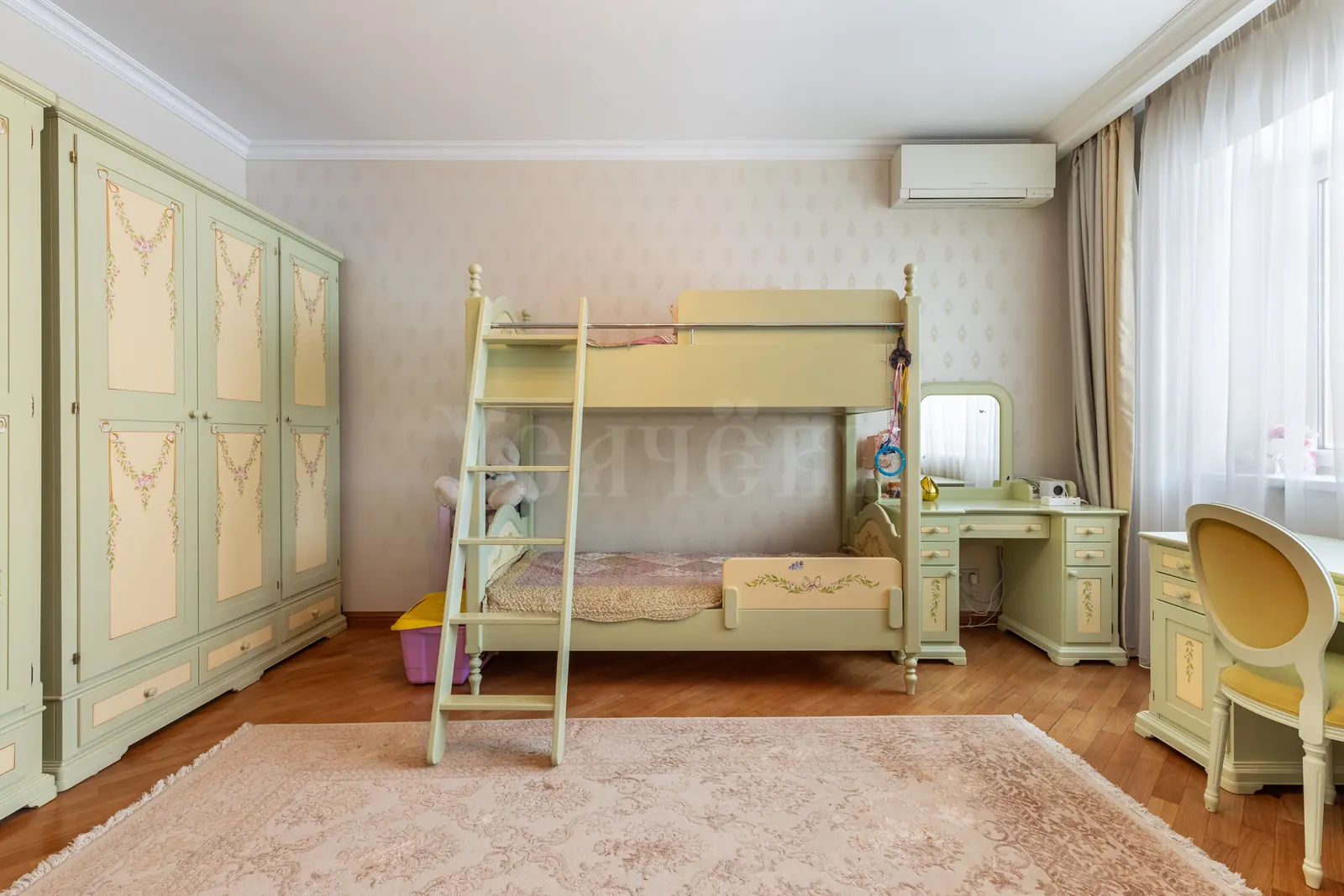 4-комнатная квартира 183,5 м² в районе Москва