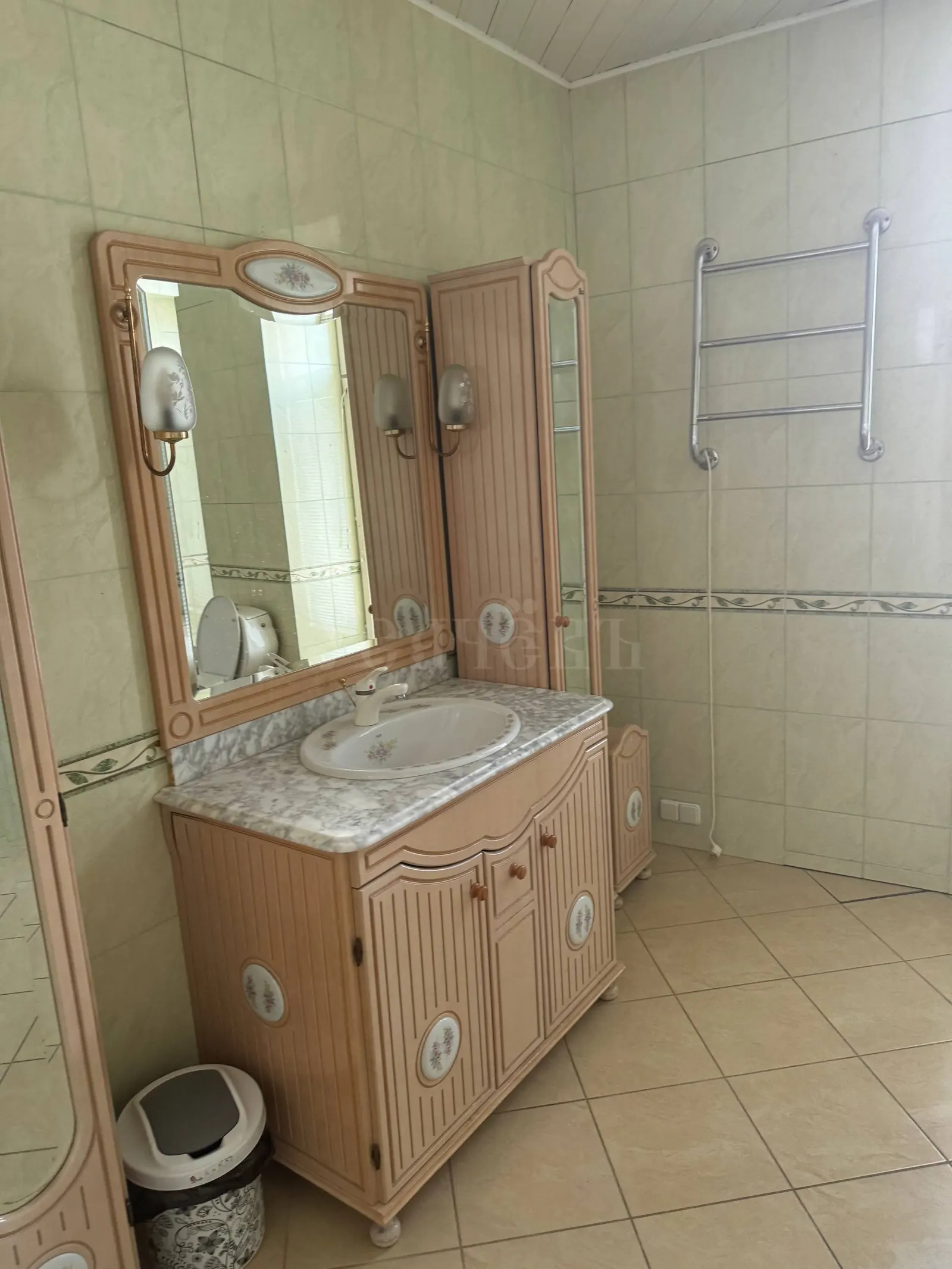 4-комнатная квартира 249,8 м²