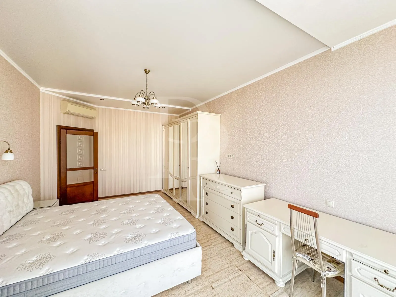 4-комнатная квартира 131 м² в ЖК «Миракс Парк»