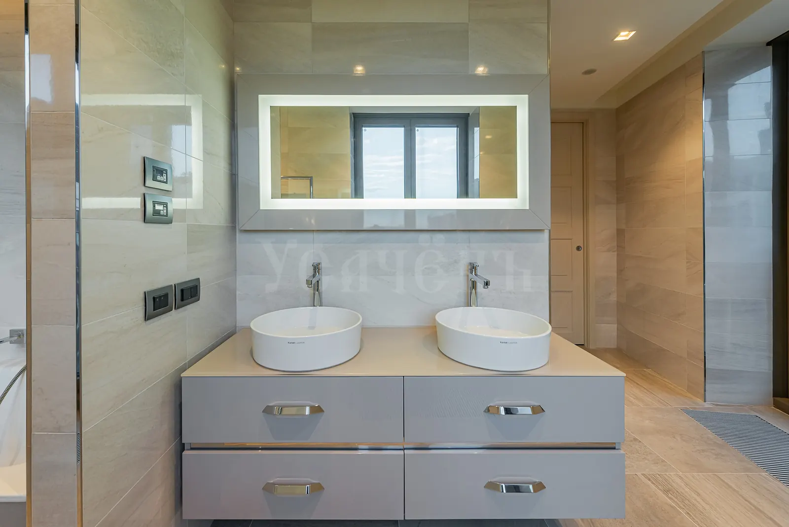 4-комнатная квартира 219,6 м² в ЖК «ВТБ Арена парк»