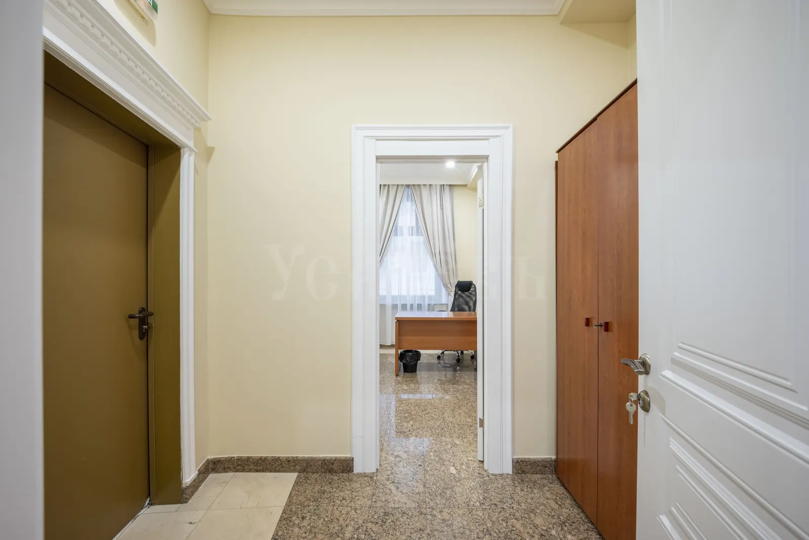 Коммерческое помещение 297 м² в ЖК «Дом в Хамовниках»