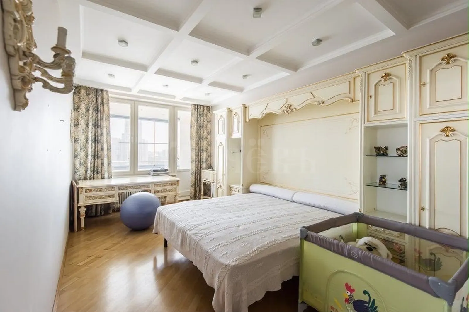 4-комнатная квартира 218,5 м² в ЖК «Квартал на Ленинском»