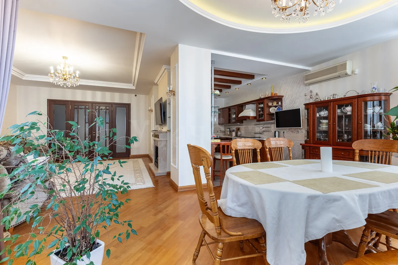 4-комнатная квартира 183,5 м² в районе Москва