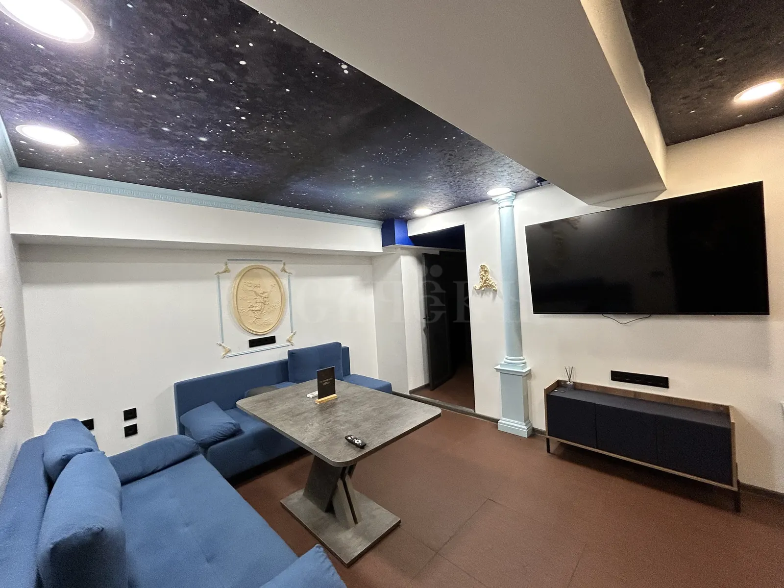 Коммерческое помещение 328 м²