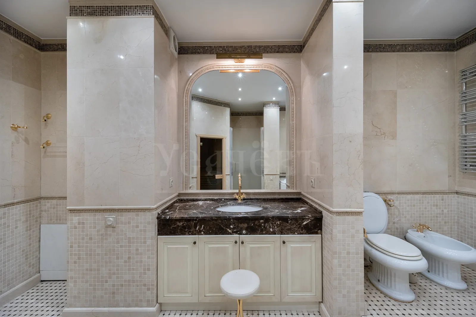 4-комнатная квартира 197,6 м² в ЖК «Корона Эйр»