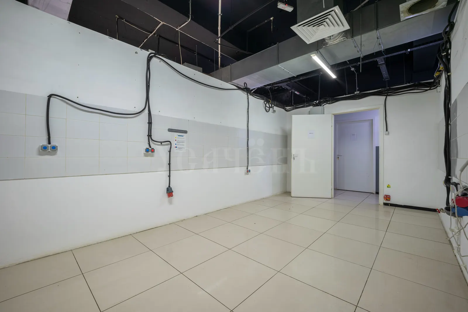 Коммерческое помещение 314,1 м²