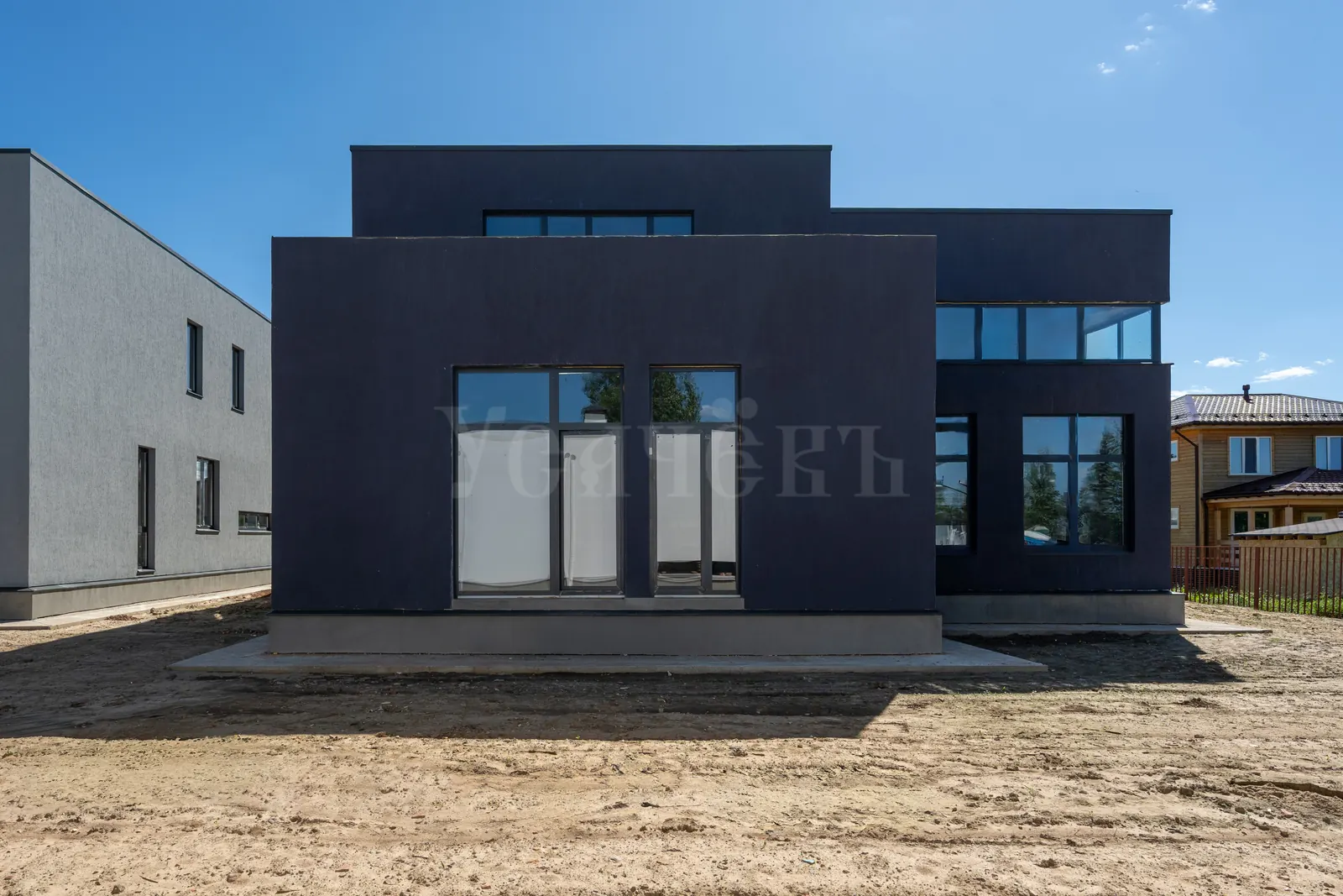 Загородный дом 468,6 м²