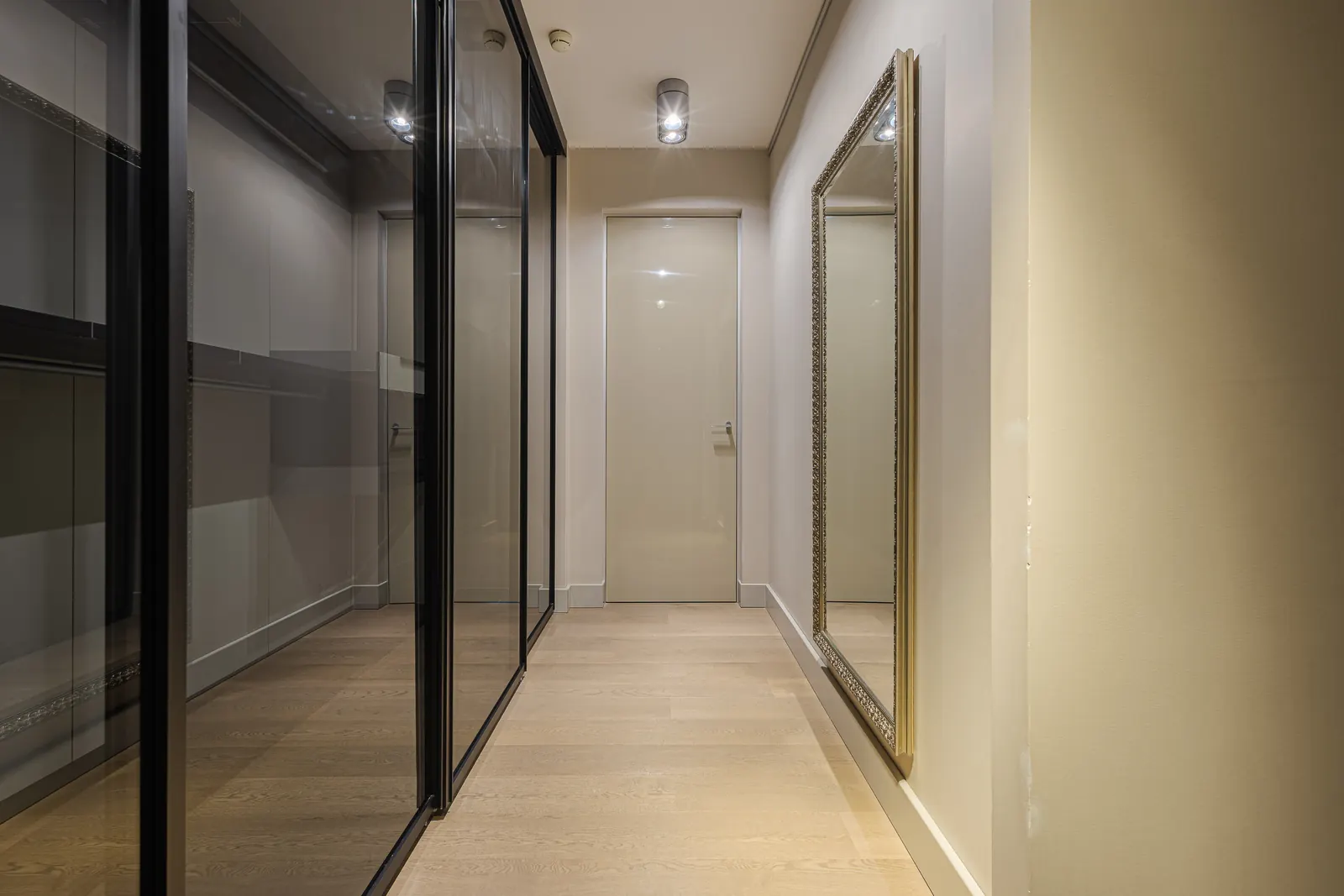 3-комнатная квартира 190 м² в ЖК «Город Столиц»