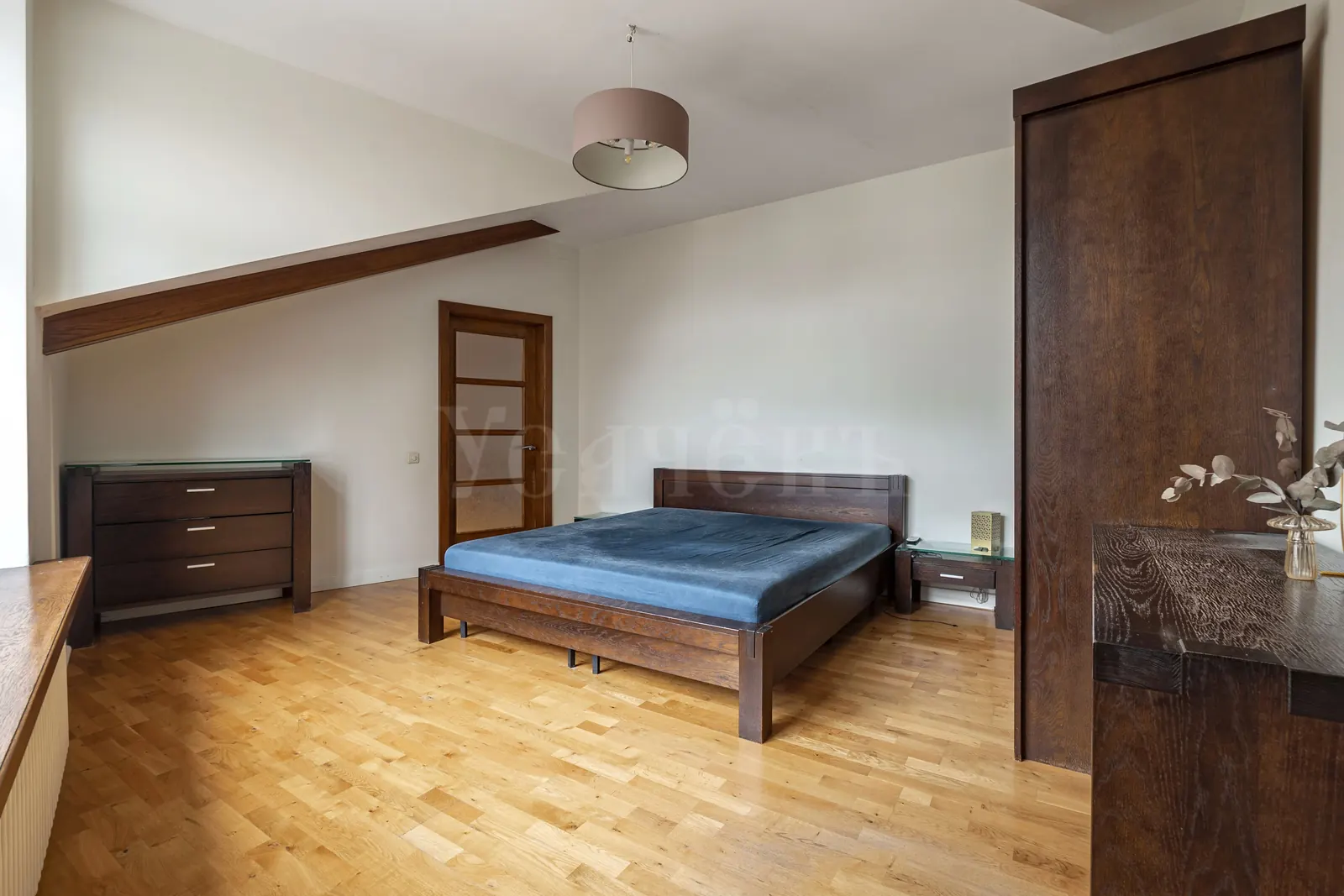 3-комнатная квартира 135,8 м² в районе Москва