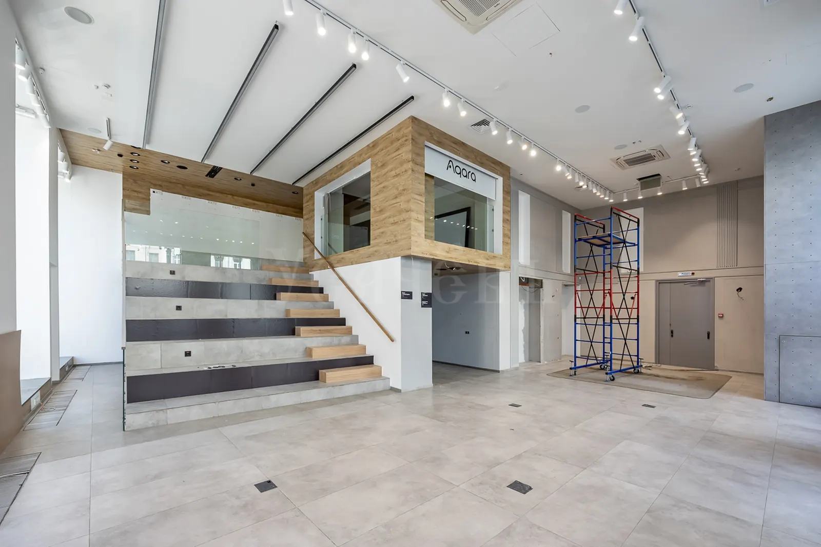Коммерческое помещение 232 м²