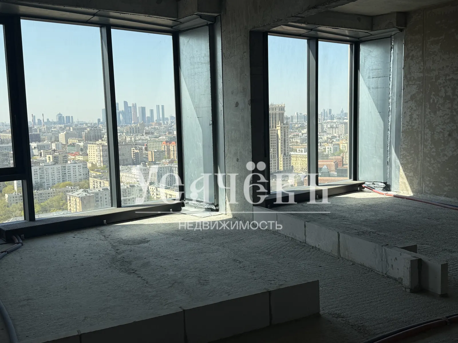 Квартира 239 м² в ЖК «HIGH LIFE»