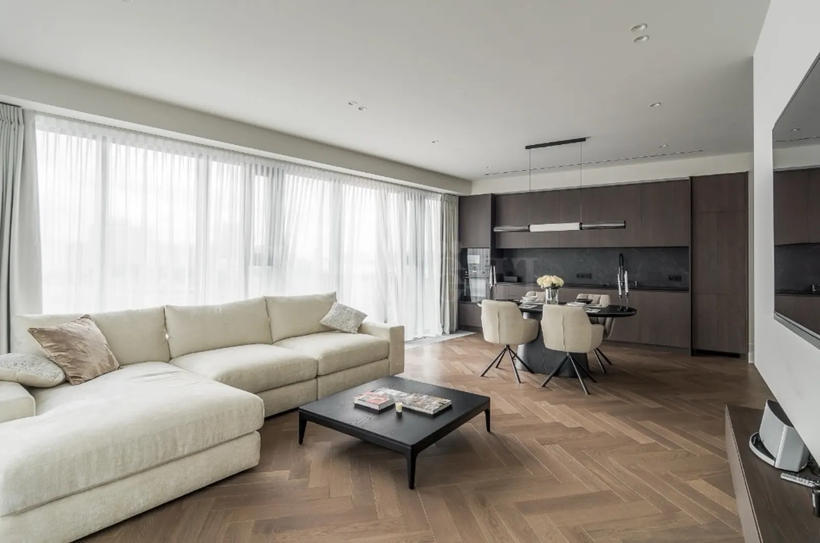 4-комнатная квартира 138,3 м² в ЖК «Sky House»