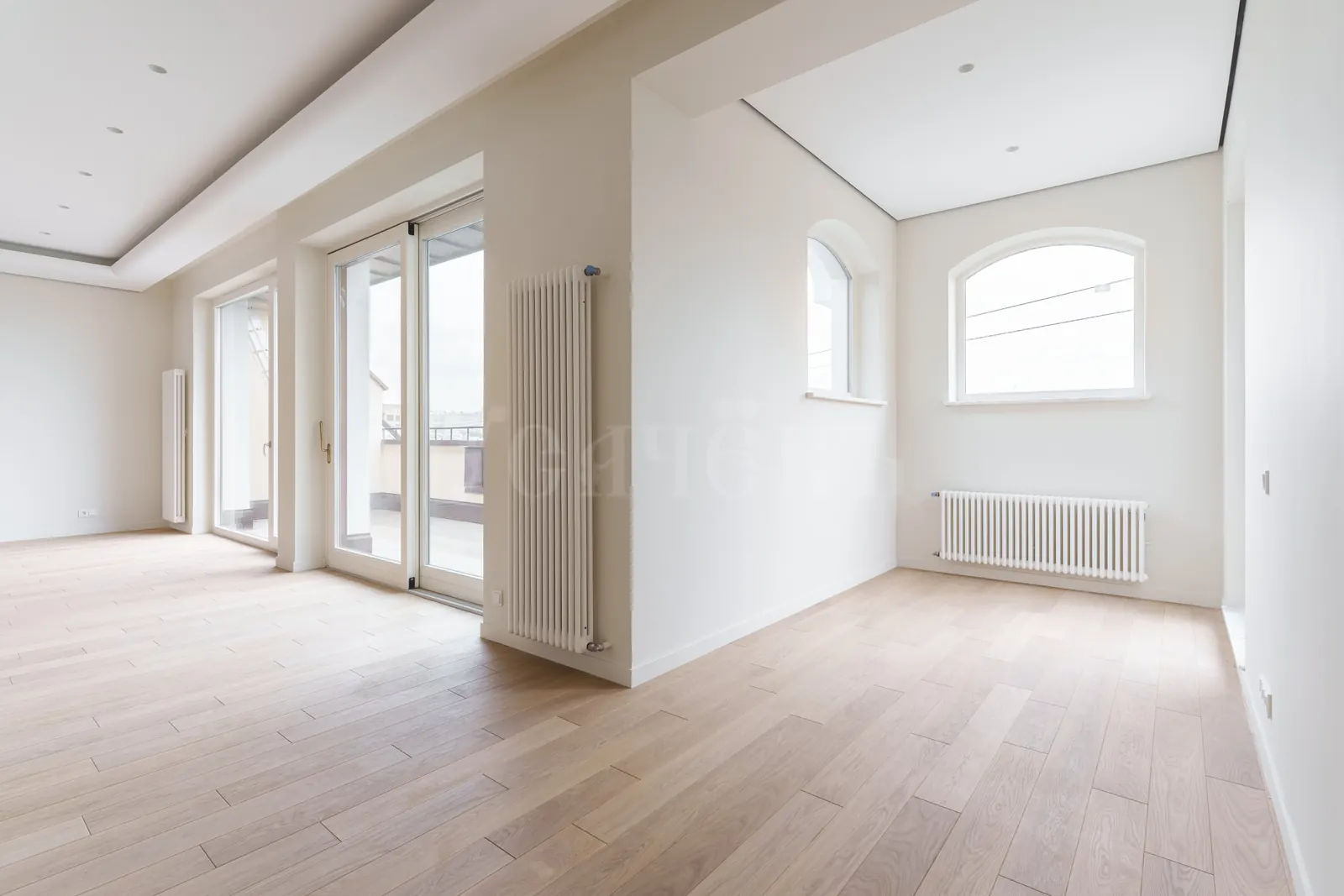 Квартира 541,8 м²