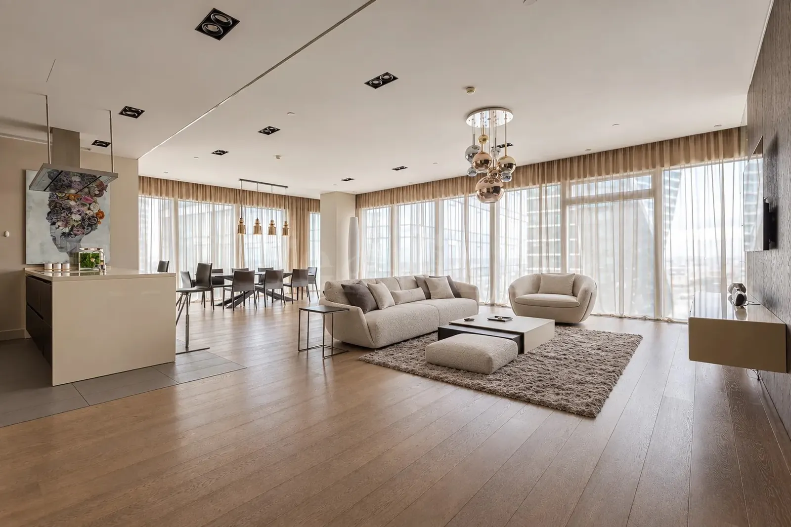 3-комнатная квартира 187,5 м² в ЖК «Город Столиц»