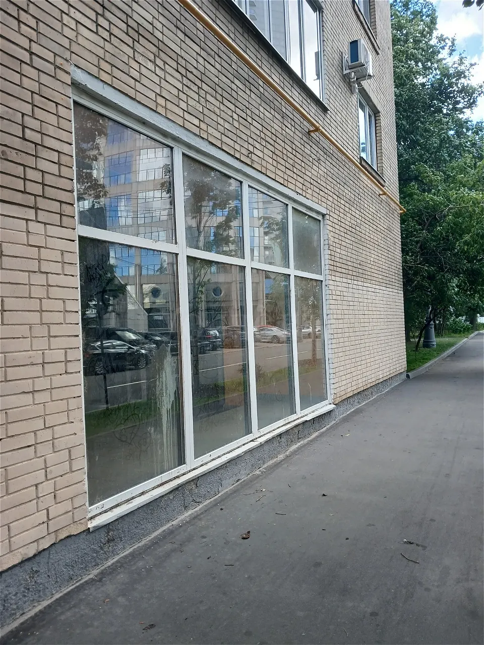 Коммерческое помещение 114 м²