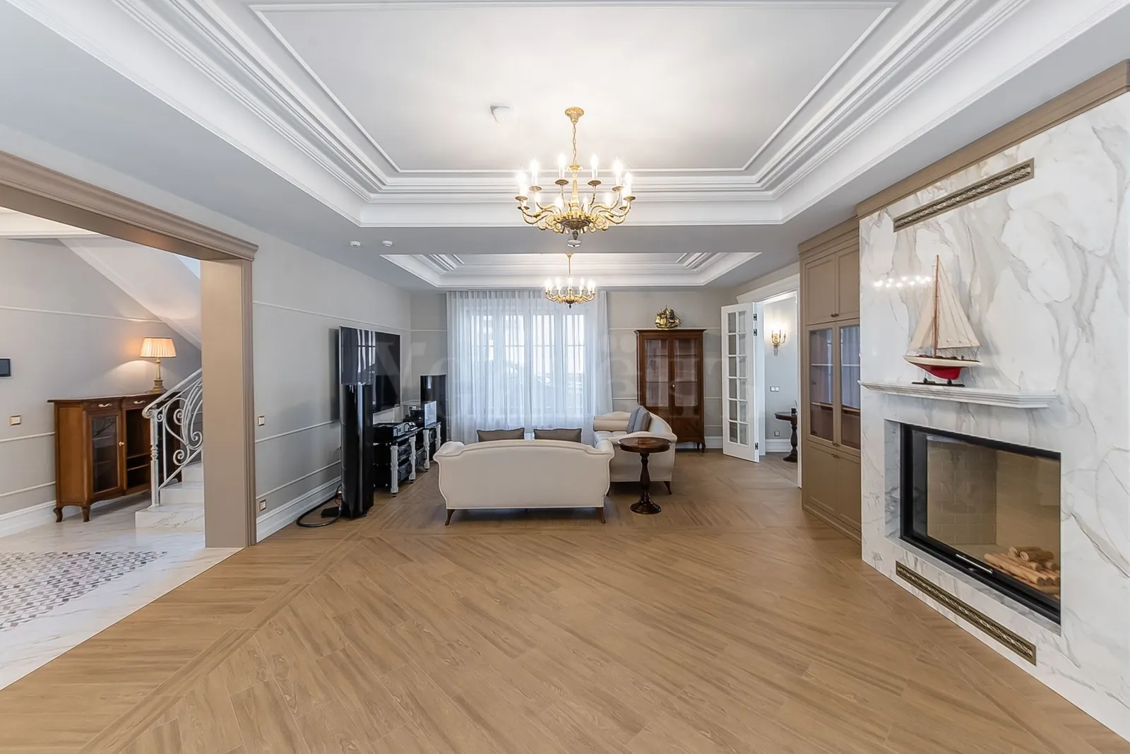 Загородный дом 480 м²