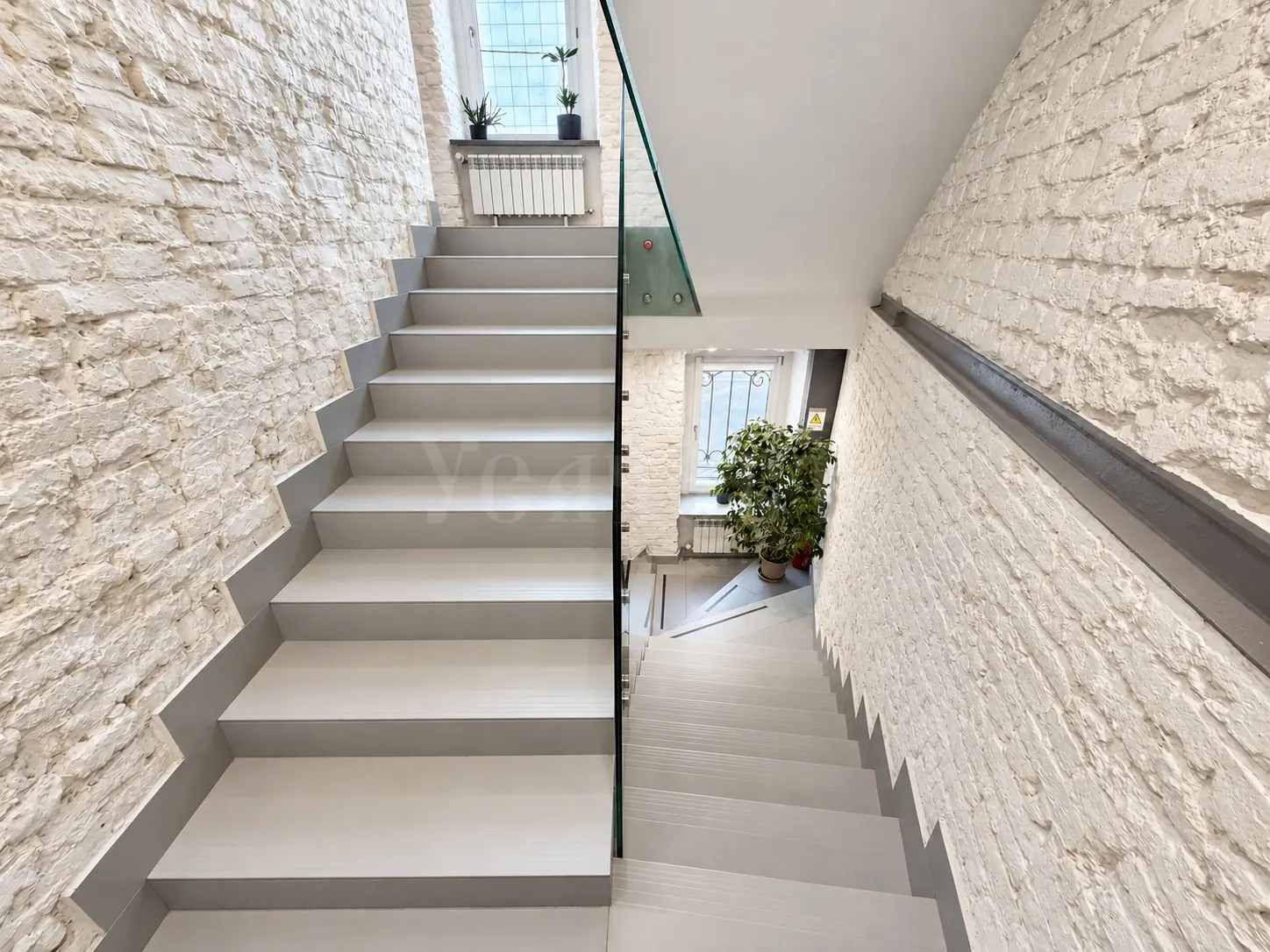 Коммерческое помещение 298,7 м²