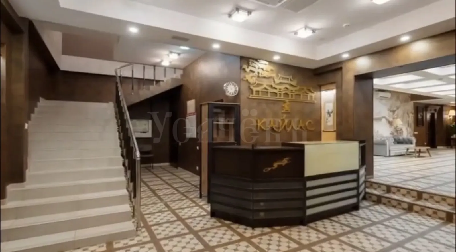 Коммерческое помещение 1 079,6 м²