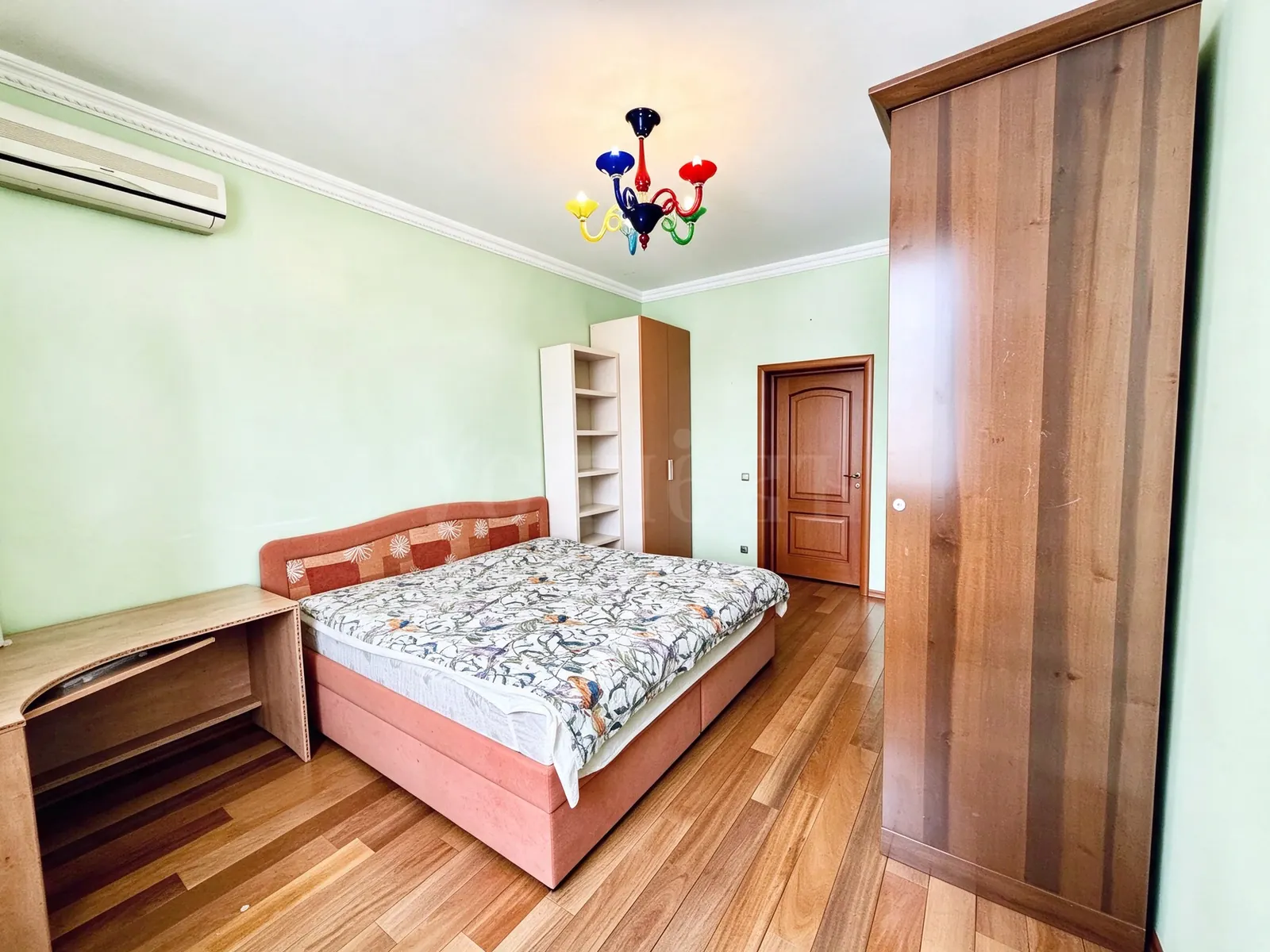4-комнатная квартира 198,8 м² в ЖК «Солнечный берег»