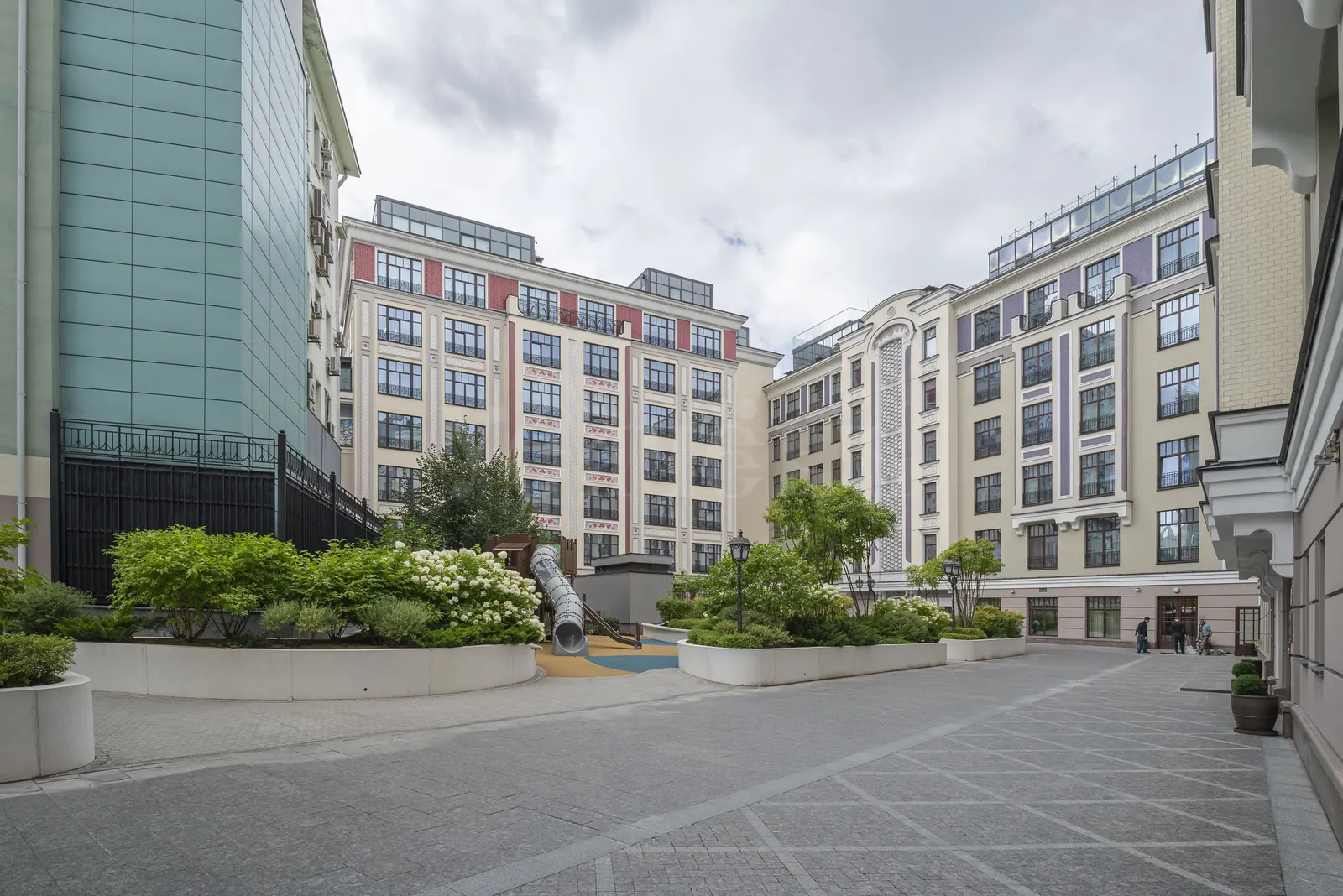 2-комнатная квартира 77,4 м² в ЖК «De Luxe квартал апартаментов Театральный Дом»