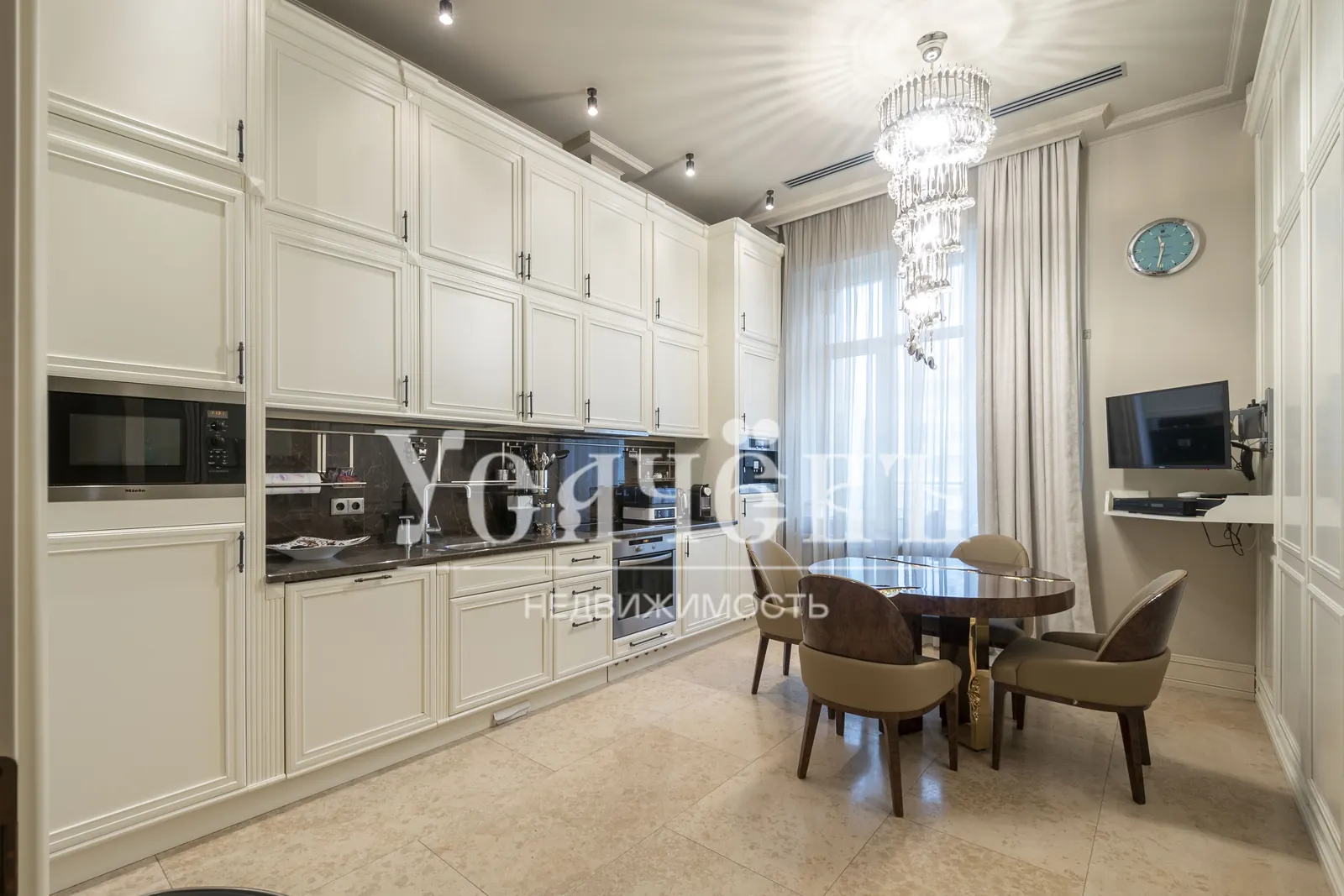 Квартира 640 м² в ЖК «Воробьевы Горы»