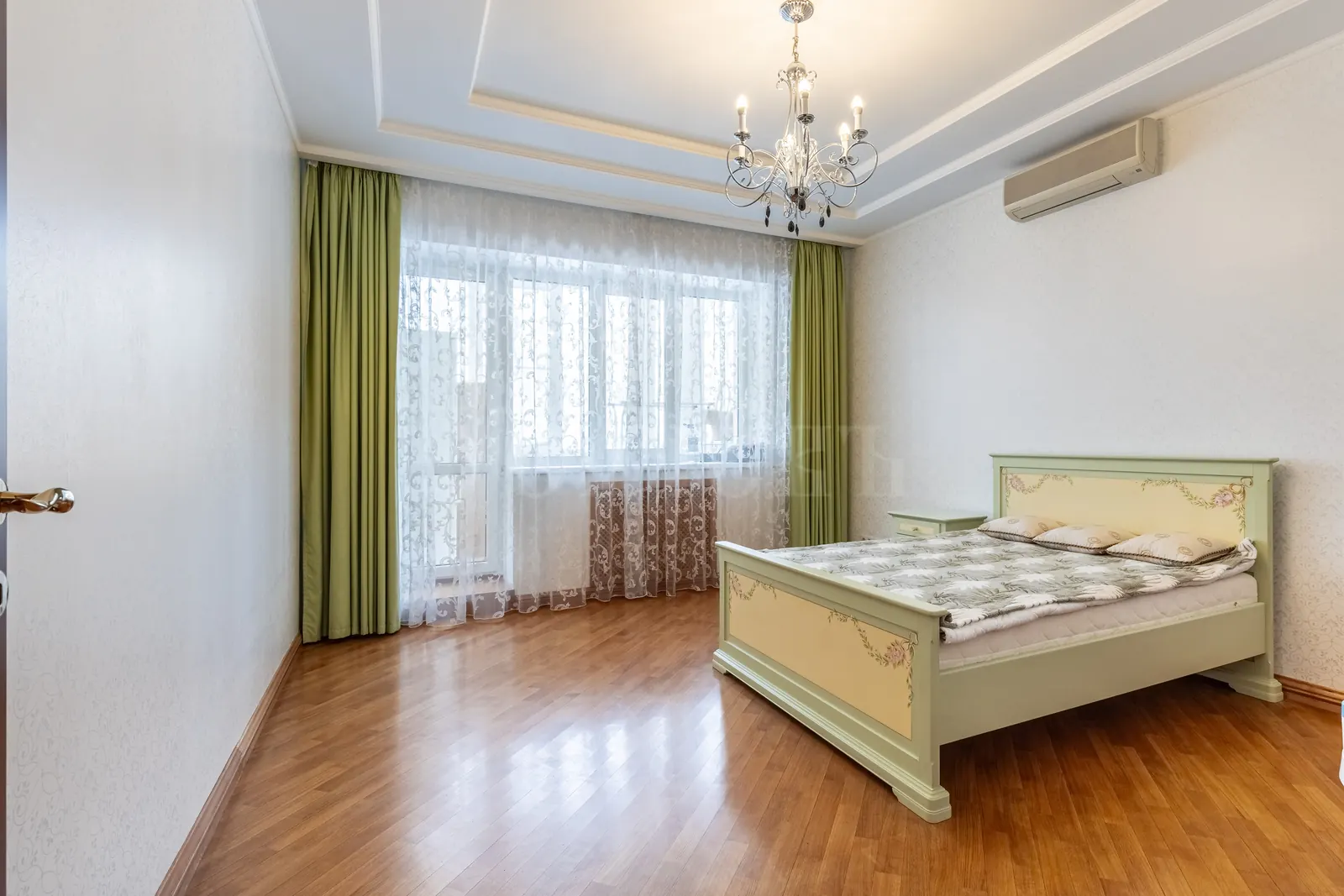 4-комнатная квартира 183,5 м² в районе Москва