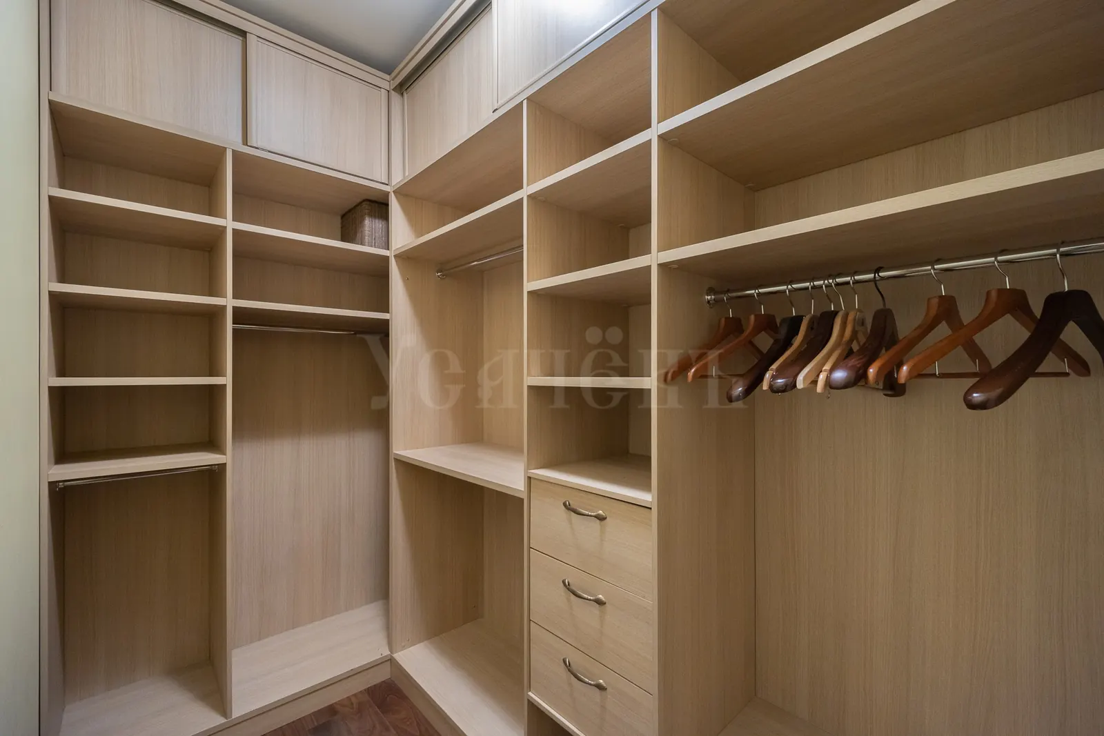 4-комнатная квартира 197,6 м² в ЖК «Корона Эйр»