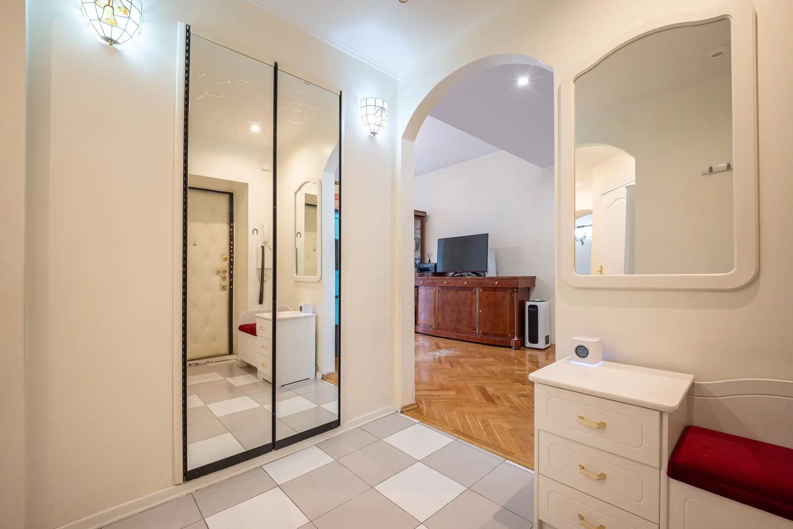 4-комнатная квартира 111,1 м² в ЖК «Smolensky De Luxe»