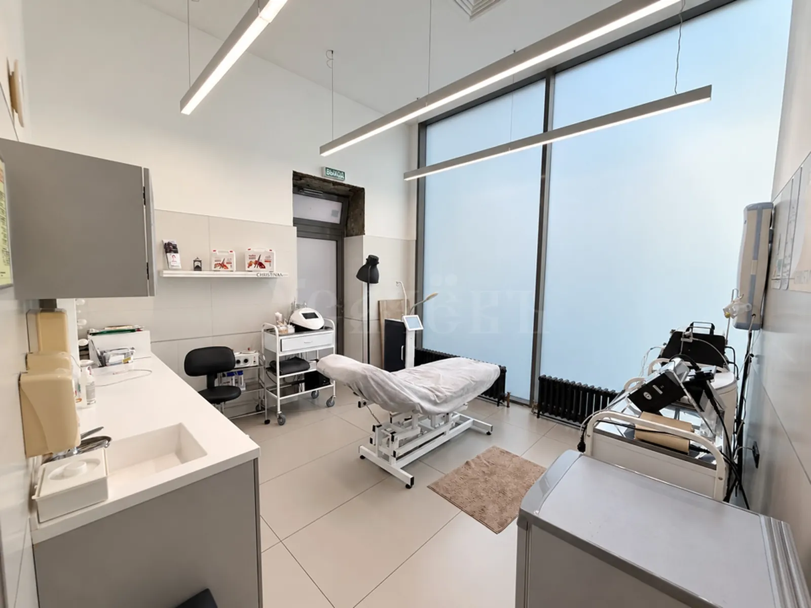 Коммерческое помещение 200 м²