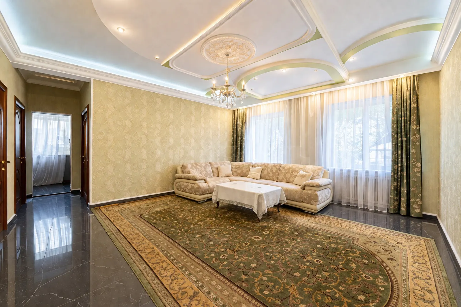 Загородный дом 970 м²