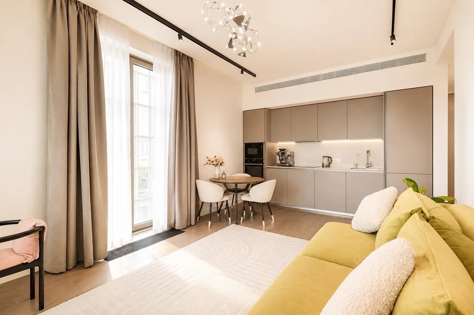 2-комнатная квартира 59,5 м² в ЖК «Лаки»