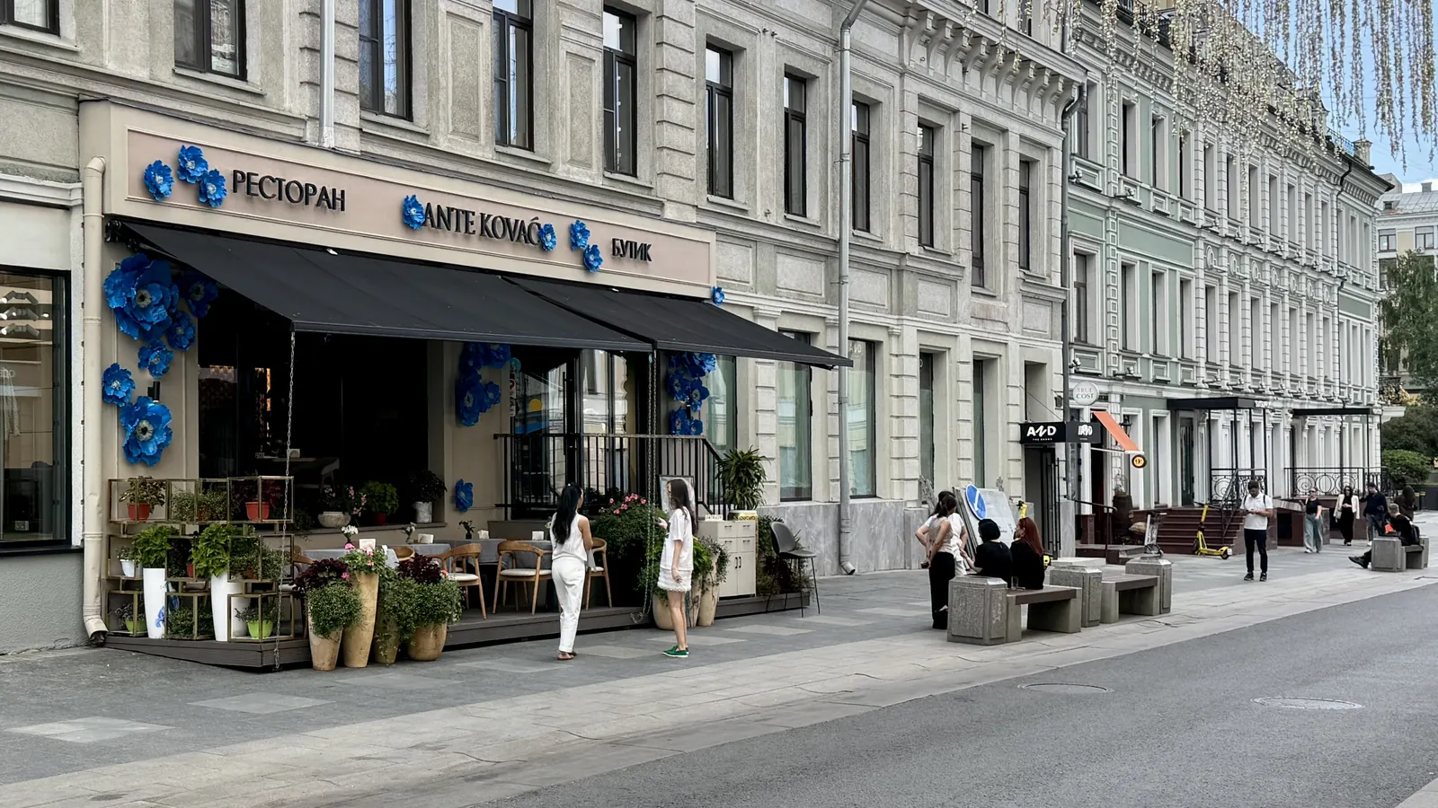 Коммерческое помещение 351,4 м²