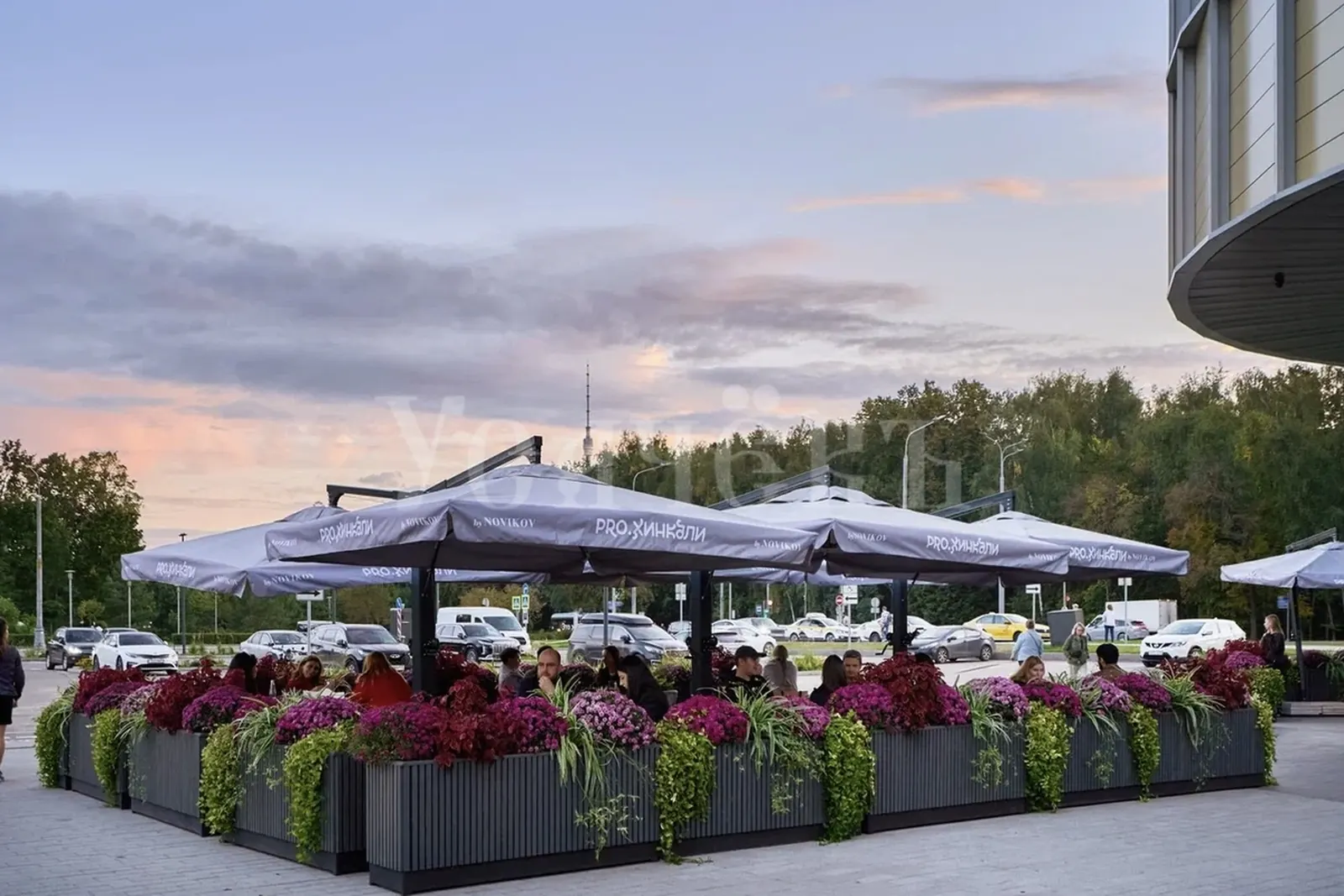 Коммерческое помещение 371 м² в ЖК «БЦ Botanica»