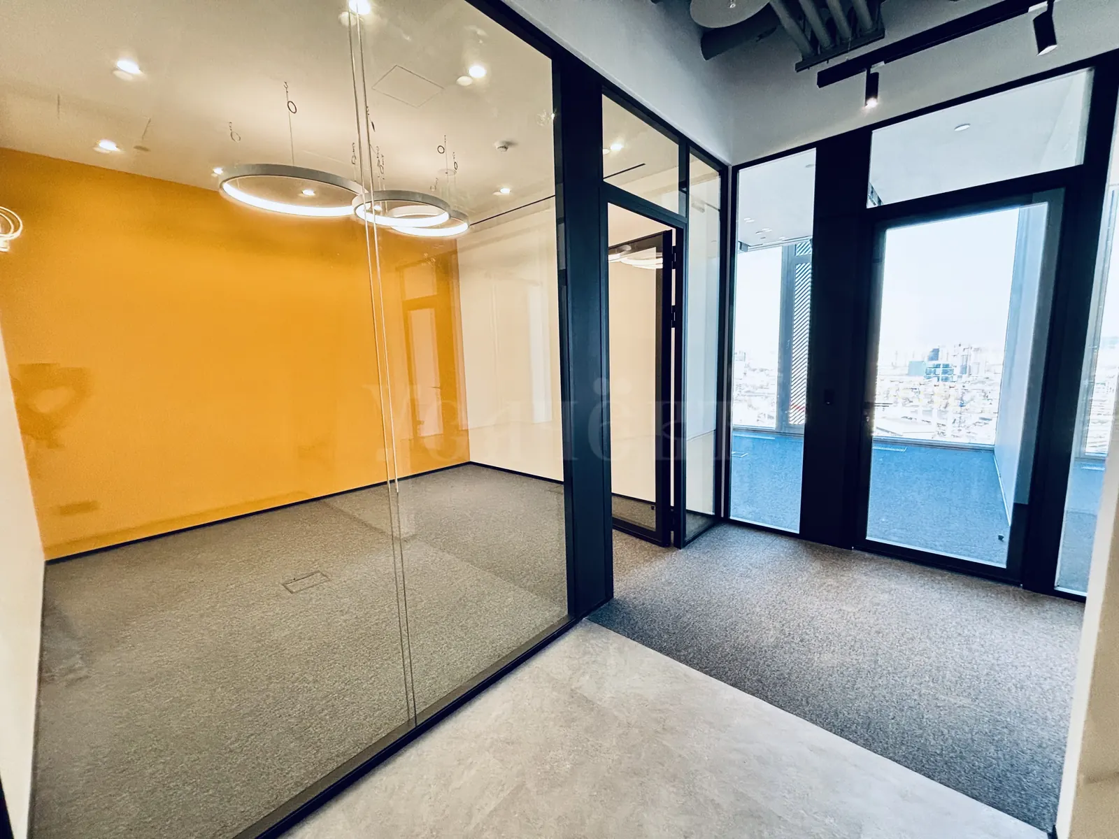 Коммерческое помещение 339,7 м² в ЖК «I-City»