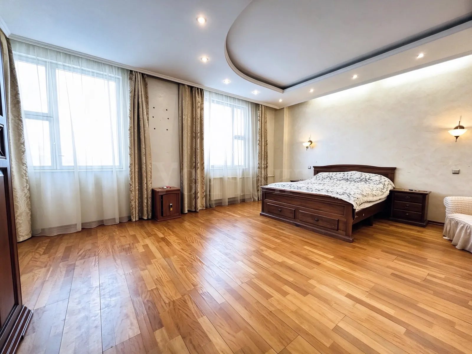4-комнатная квартира 198,8 м² в ЖК «Солнечный берег»