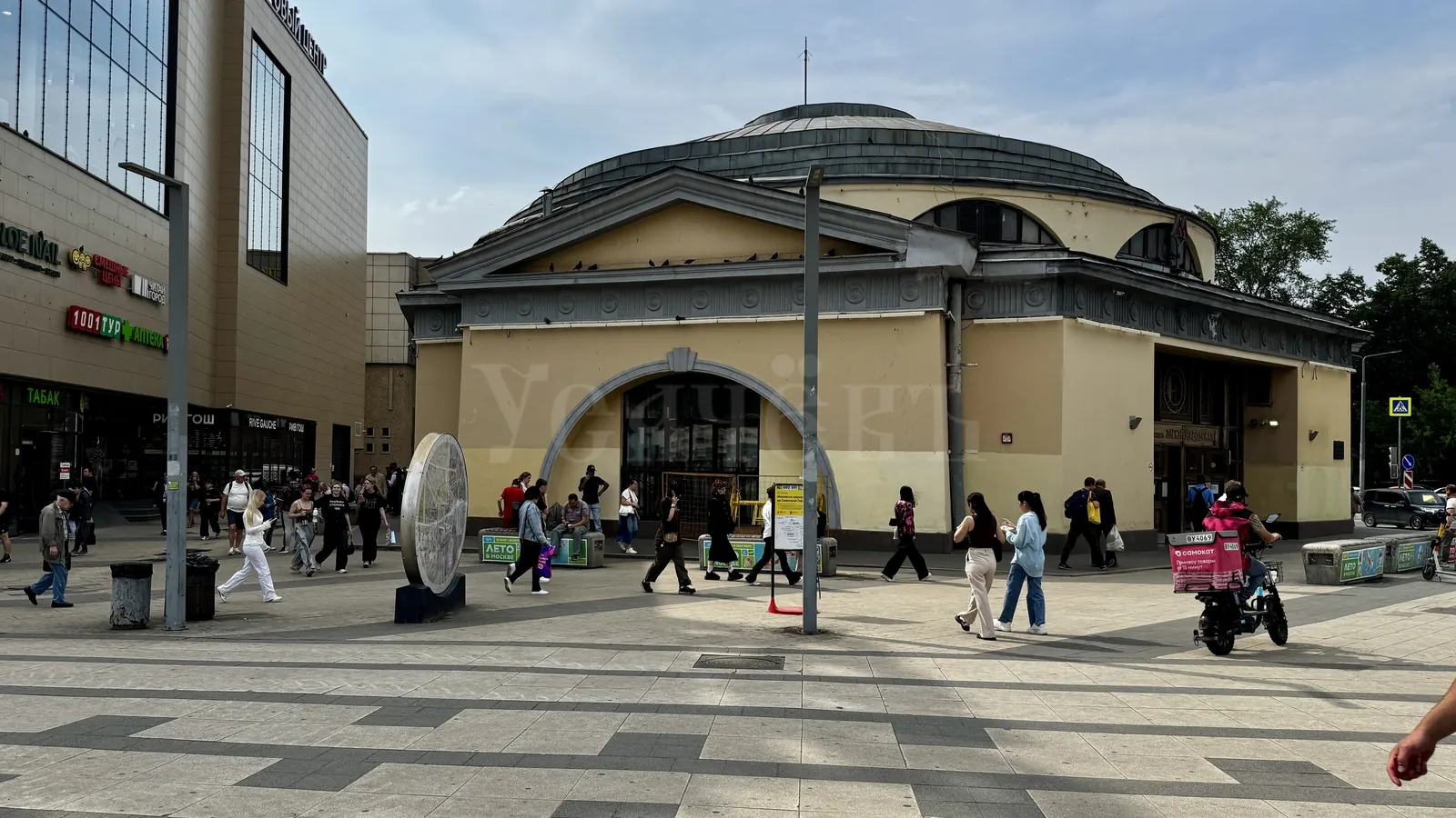 Коммерческое помещение 3 952,6 м²